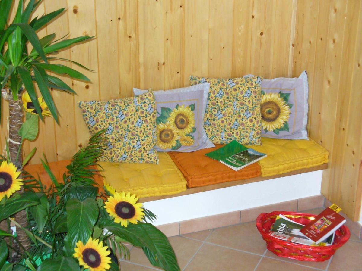 Il Girasole Acomodação com café da manhã Perrero Exterior foto